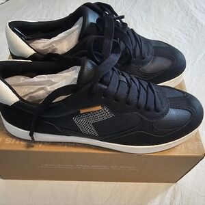 Dr Scholl Right On Black and White Sneakers NIB Size 8.5